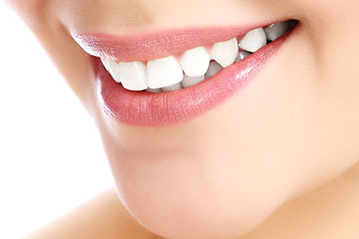 Wellwood Family Dentistry | Same Day Repairs, Implant Retained Dentures and Emergency Treatment